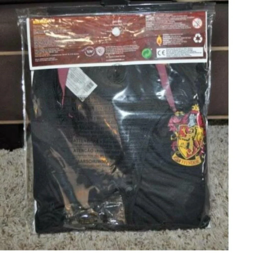 Harry Potter Hogwarts Robe & Light Up Wand Halloween Costume 8/10 Black Hooded